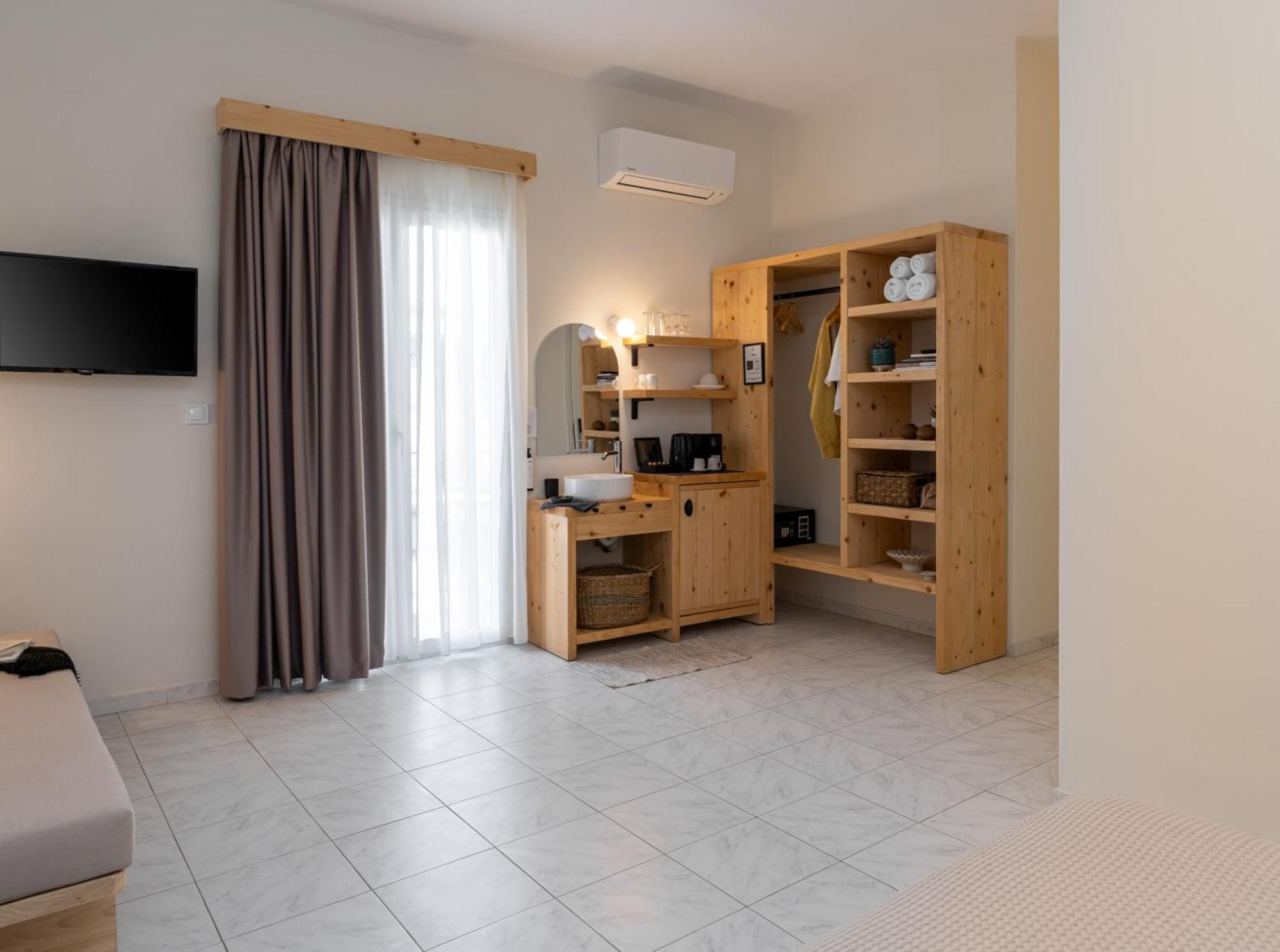 Capella Skiathos, Town Eksteriør billede